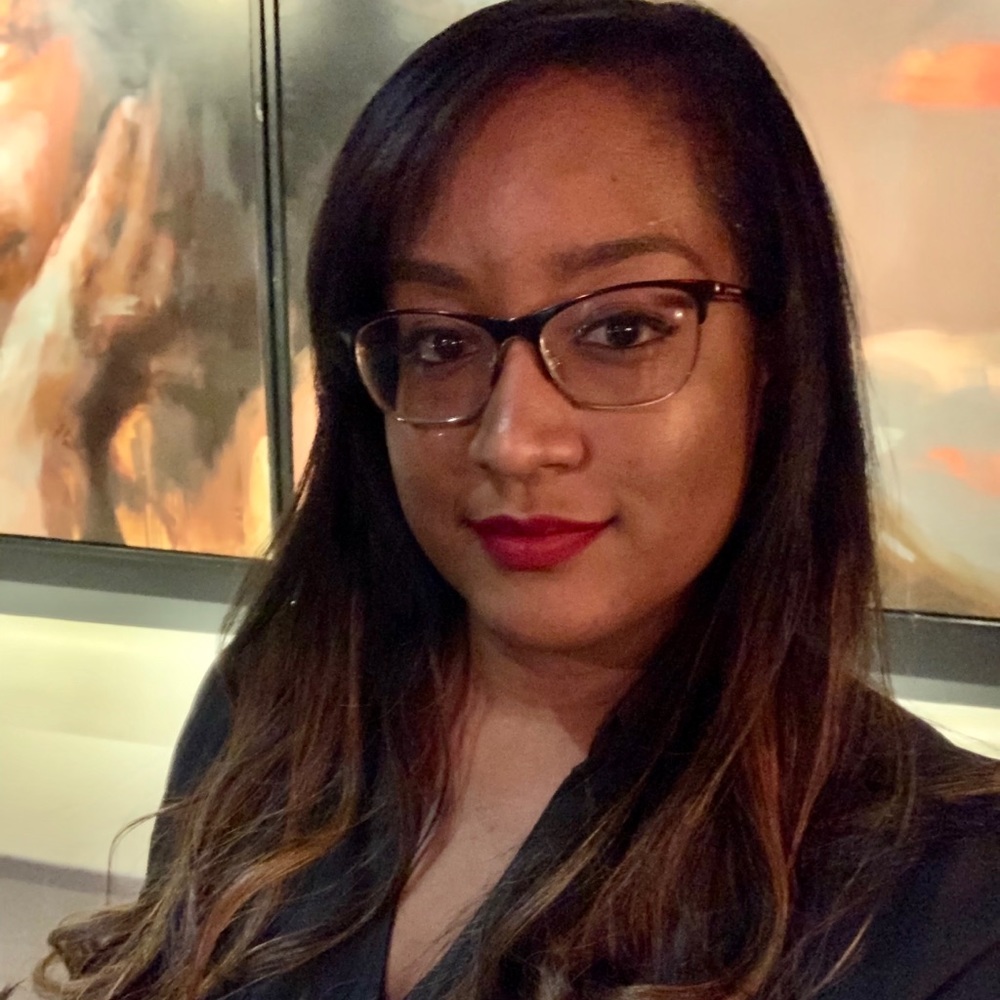 Meet your posher, Mariela!